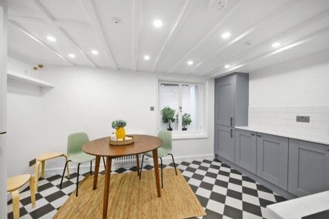 Goodwins Court, Covent Garden, London, WC2N