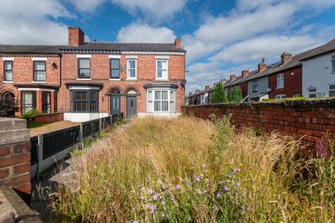 St. Helens Road, Leigh, WN7