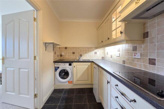 2 bed Apartment for sale Image 8