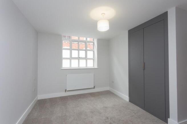 2 bed Apartment to rent Image 6