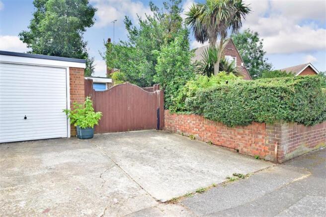 Driveway/Parking