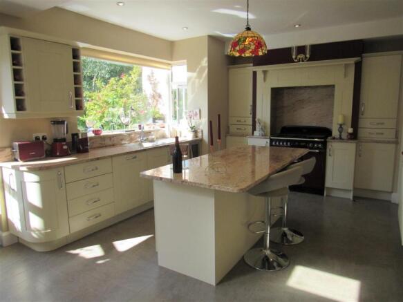 Extended Breakfast Kitchen