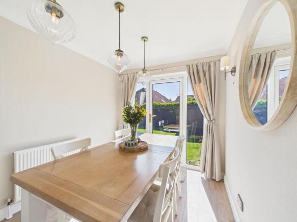 3 bed Semi-Detached for sale Image 12
