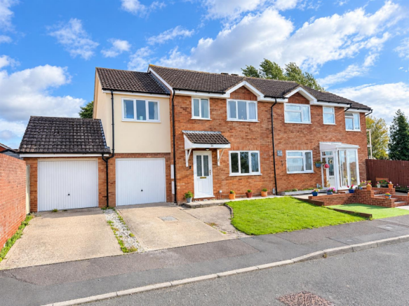 4-bed semi-detached on Colchester Close, Westbury-on-Severn, £339,950