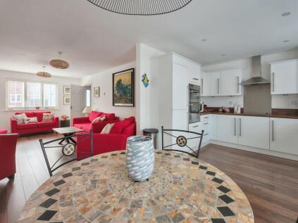Baker Way, Camber, TN31