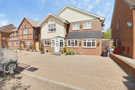 Bittern Close, Waltham Cross, EN7 6WF