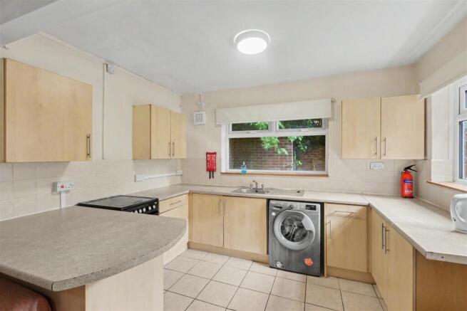 Kitchen_4.jpeg