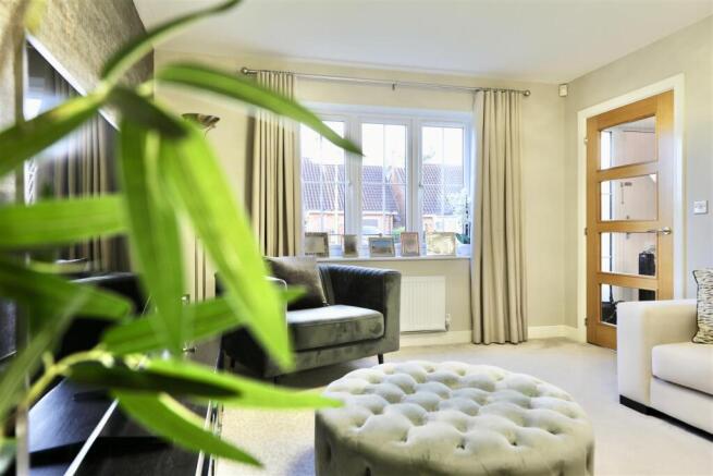 4 bed Detached for sale Image 6