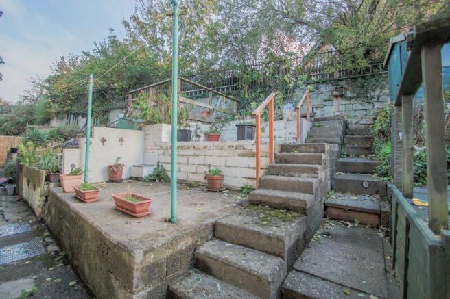 2 bed Terraced for sale Image 3