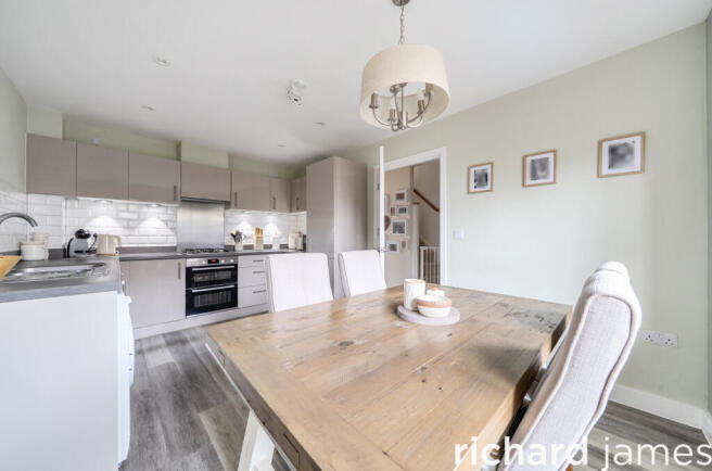 Eastlake, Tadpole Garden Village, Swindon, SN25 photo 4