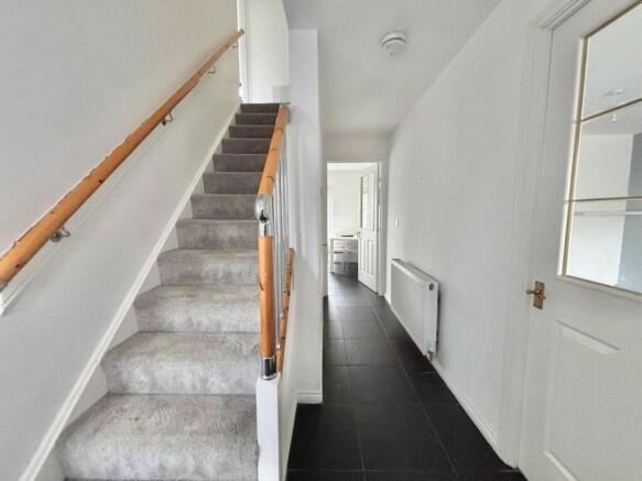 4 bed Detached for sale Image 10
