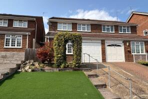 9, Paul Close, Aldershot GU11 3BN