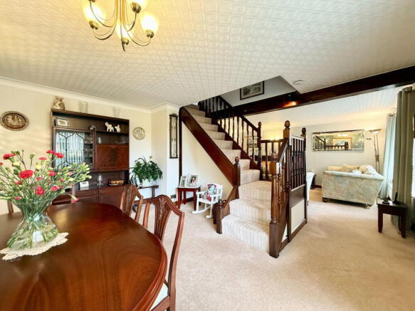4 bed Detached for sale Image 6