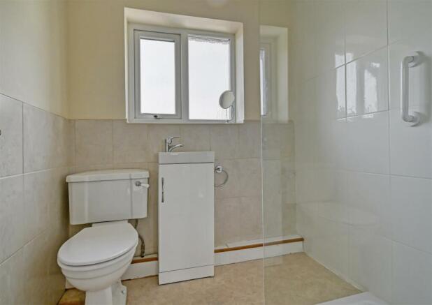 9 Wrekin Road-10.jpg