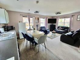 Flat 5, 18, Swallow Close, Peacehaven BN10 8FY