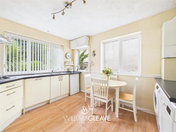 Holway Road, Holywell, Flintshire, CH8 photo 4