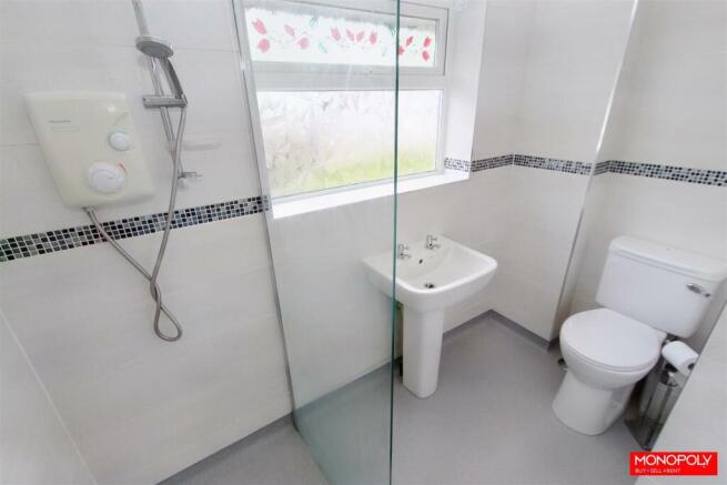 Family Bathroom.jpg