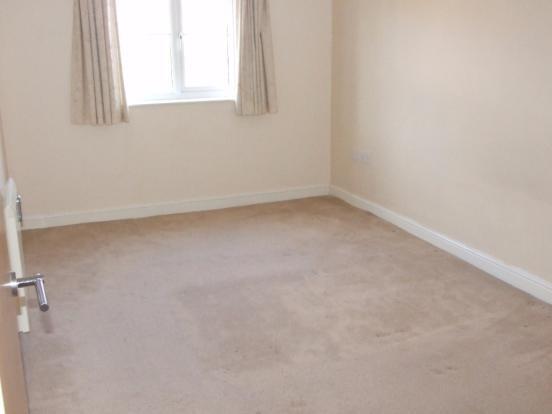 2 bed Apartment to rent Image 6