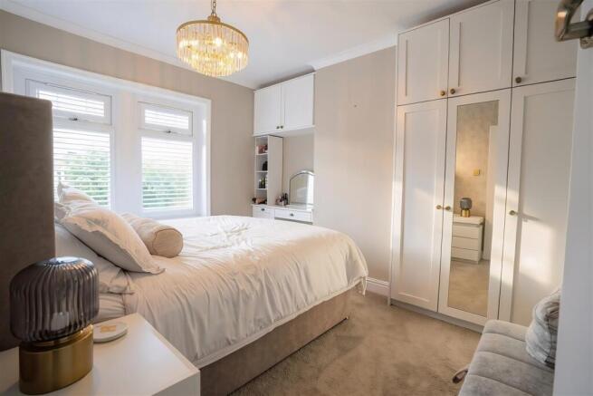 3 bed Semi-Detached for sale Image 9