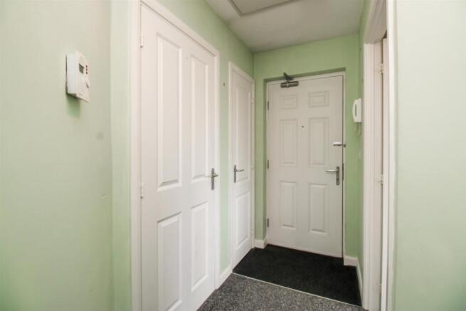 1 bed Flat for sale Image 6