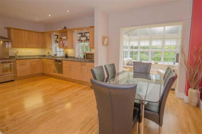 OPEN PLAN KITCHEN BR