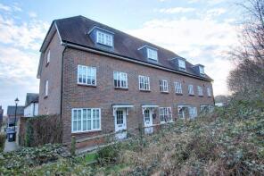 21, Farriers Lea, Haywards Heath RH16 4FS