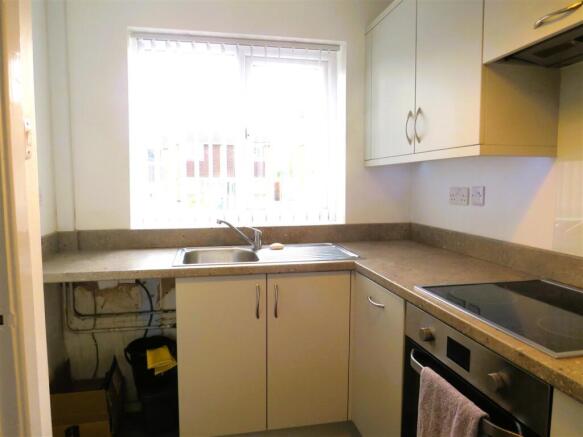 40 ver kitchen.1.JPG