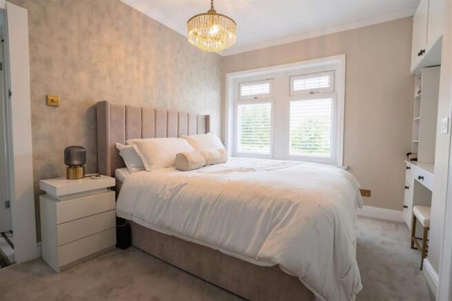3 bed Semi-Detached for sale Image 10