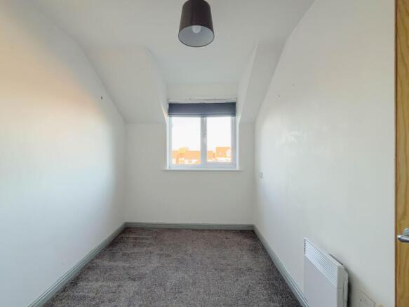 2 bed Apartment for sale Image 12
