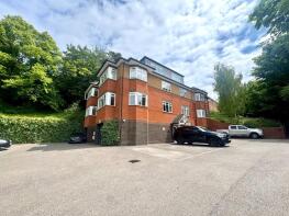 Flat 11, Chandos House, Crescent Rise, Luton LU2 0AU