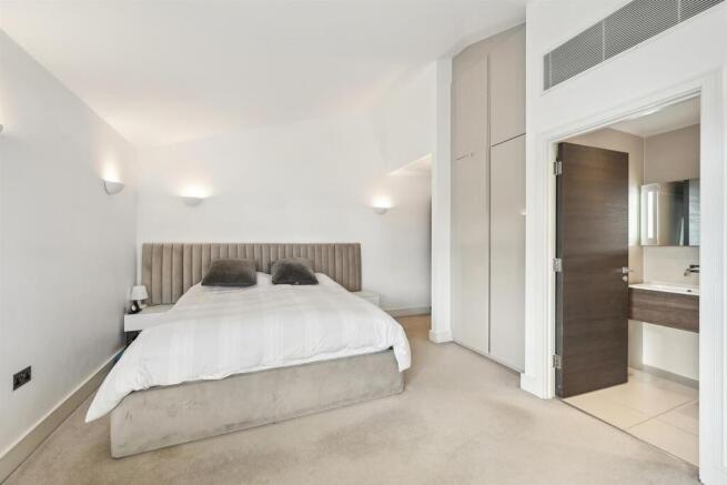 Flat Albany Court (7).jpg