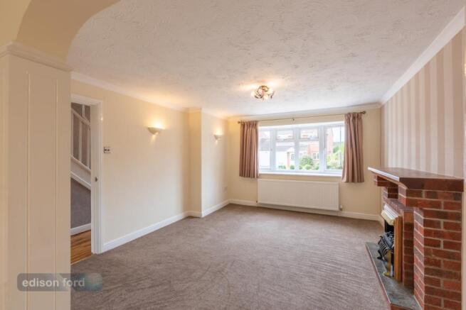 30 Cornwall Crescent (1)