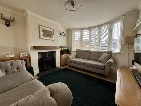 SittingRoom1.JPEG