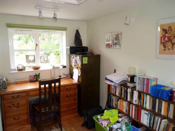 Photo 12