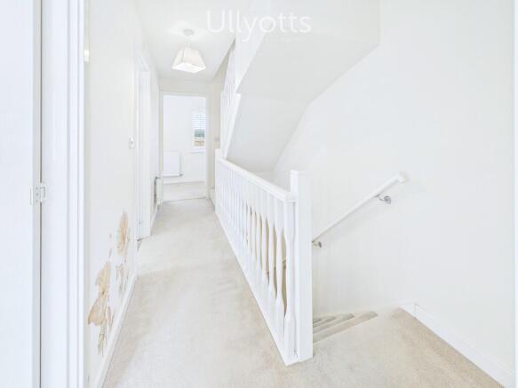 5 bed Semi-Detached for sale Image 10