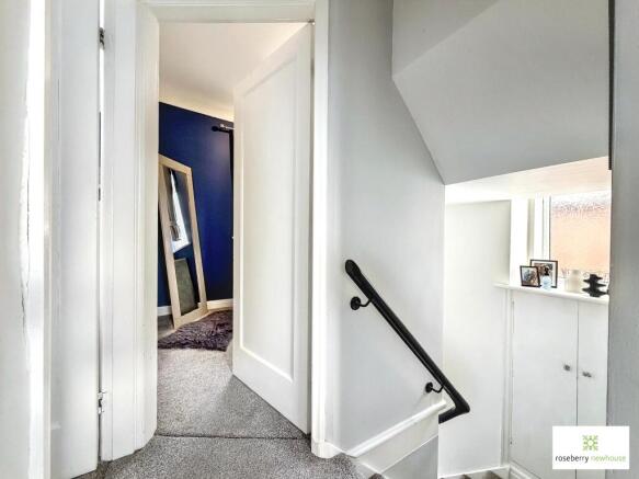 3 bed Semi-Detached for sale Image 11