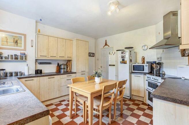 BREAKFAST KITCHEN