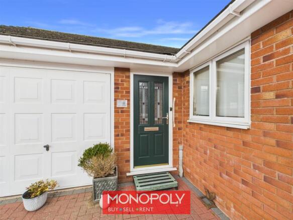 Front Garden & Driveway