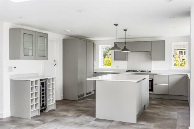 house. Partnership Shere