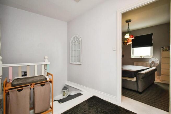 4 bed Terraced for sale Image 12