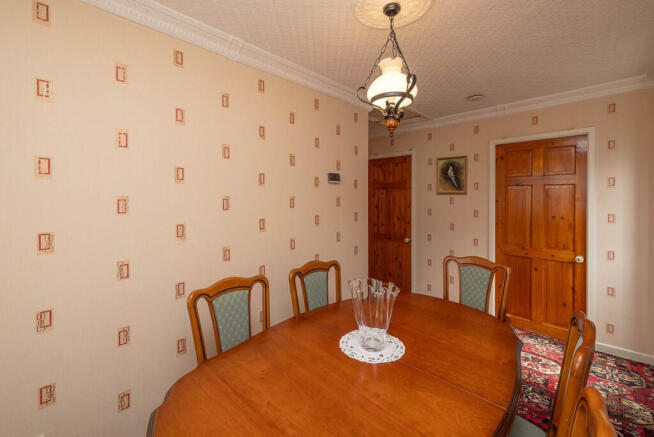 2 bed Bungalow for sale Image 4