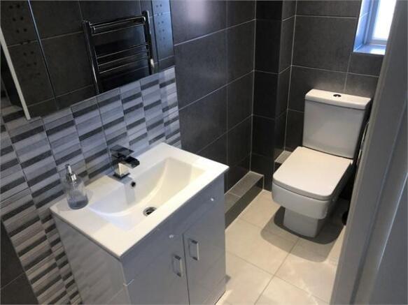 En-Suite / Shower R
