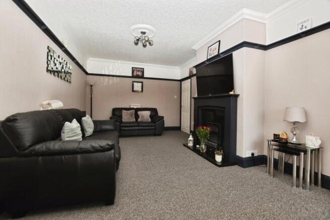 4 bed Semi-Detached for sale Image 7