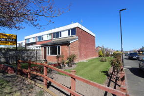 32, Carolyn Way, Whitley Lodge, Whitley Bay NE26 3EB