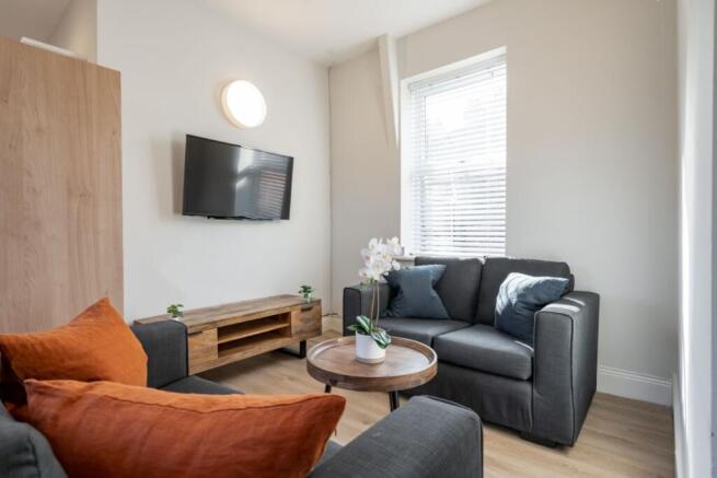 269JRF3 - Living Area