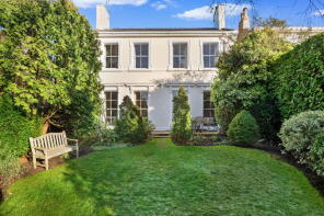 15, Lansdowne Crescent, Worcester WR3 8JE