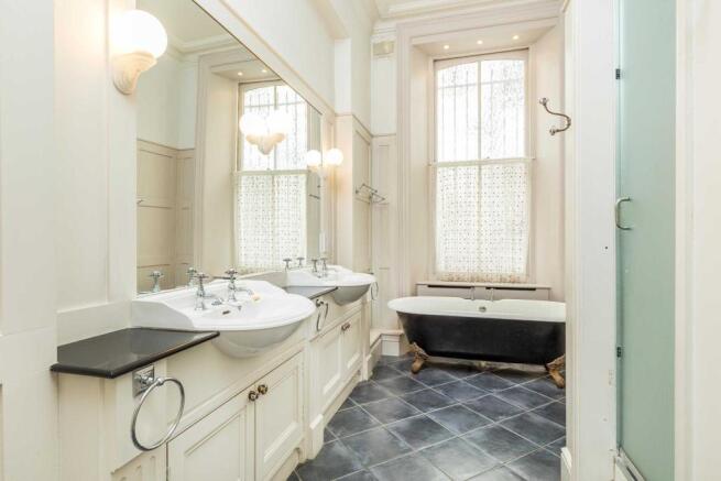 Morpeth Mansions bathroom