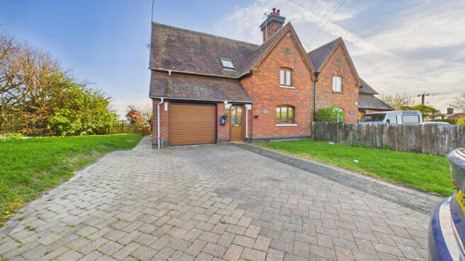 CAM04968G0-PR0114-STILL020