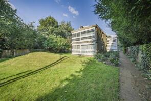 22, Langham House Close, Richmond TW10 7JE