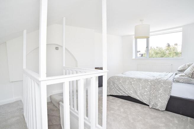 3 bed Terraced for sale Image 12